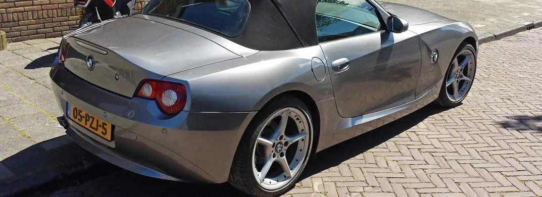 Herstelde grijze BMW Z4 cabriolet na schadeherstel bij Danny Autoschade