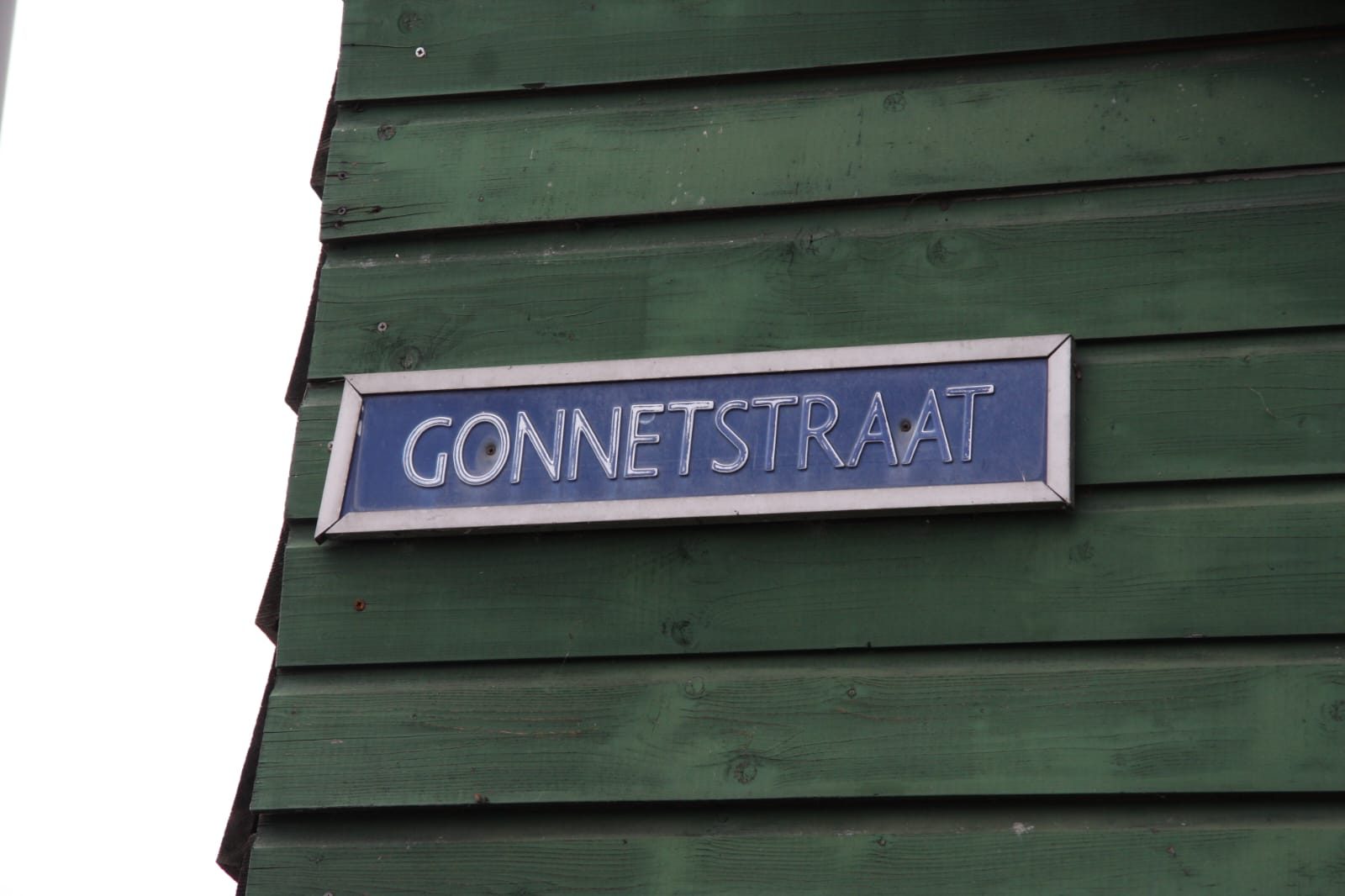 Straatnaambord Gonnetstraat in Haarlem, de locatie van Danny Autoschade